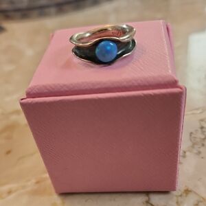 Elegant Silver Ring with Blue Stone Size 7.5